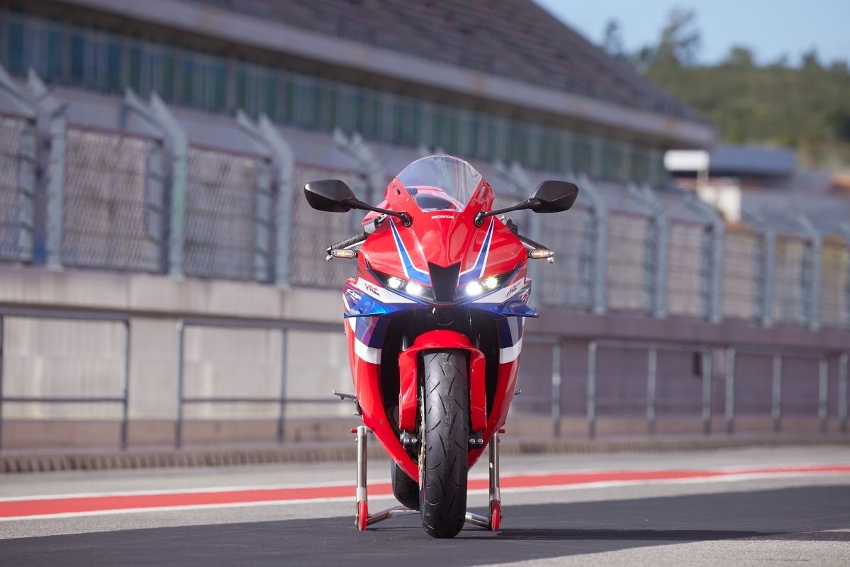 Honda CBR600RR: quanto ci sei mancata! +VIDEO+